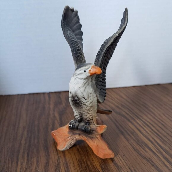 Ceramic Grey Eagle With Up Spread Wings on Log - Picture 4 of 5